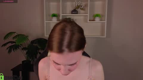 Lola online show from February 2, 9:30 am