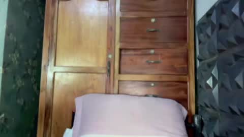 Pretty Janne 3 online show from January 20, 7:04 am