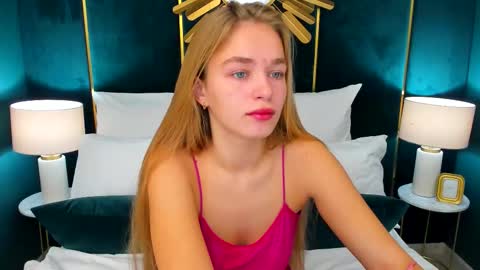 Lolla online show from November 25, 6:26 am