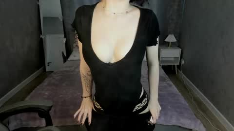 Loly online show from May 2, 1:09 am