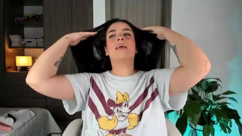 Sarah online show from January 11, 3:44 am