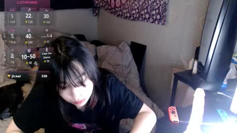 londonray online show from December 18, 5:12 am