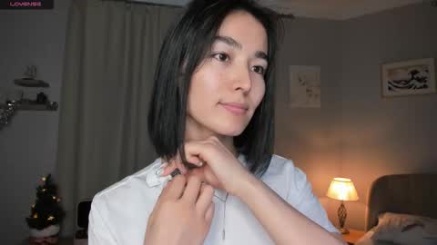 Lora control 2 min for every new Fan Club subscriber online show from December 18, 8:52 am