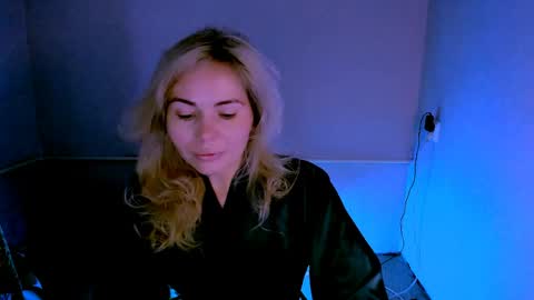 Lora online show from April 15, 2:34 am