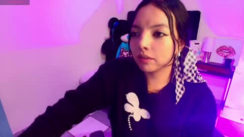 Loren online show from May 3, 10:13 pm