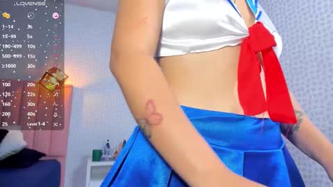 lorenadavies online show from October 23, 1:06 pm