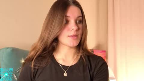 Chloe for Fan BlackHole online show from November 29, 6:56 pm