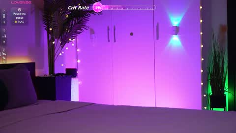 LoretteLorena online show from January 6, 7:01 am