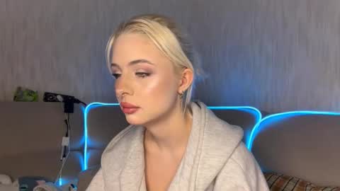 Isabel online show from November 26, 10:27 am