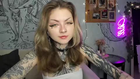 lostallice online show from December 3, 4:02 am