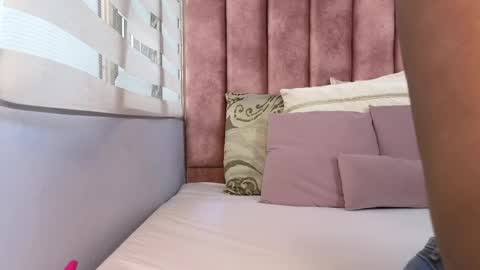  Lou Rosse  online show from February 7, 8:42 pm