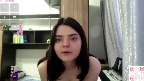 Esma online show from June 7, 10:44 am