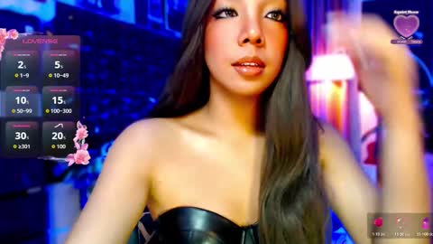 Louisa online show from May 27, 2:30 am