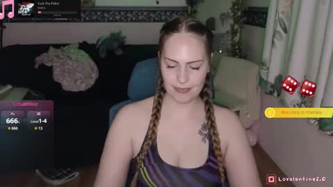 Lo Valentine online show from October 28, 5:46 am