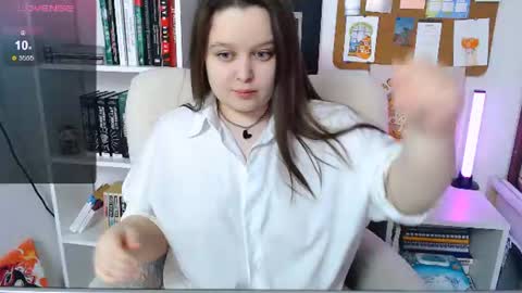 Mia  online show from June 23, 1:09 pm