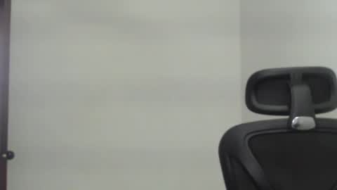 Nina online show from March 10, 6:23 pm