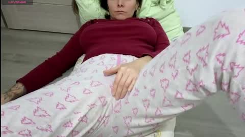 jessmy pleasure is in your hands s online show from January 2, 6:56 pm