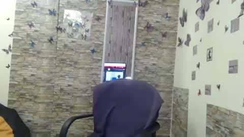 mary online show from December 4, 12:14 pm