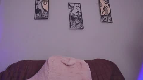 katalina   online show from May 30, 3:26 am