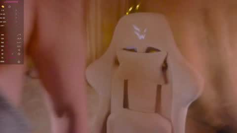 Laura online show from December 24, 10:22 am