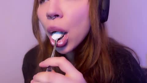 Elsa online show from January 27, 3:37 am