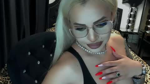 PrAllinXXXa online show from June 3, 1:18 am