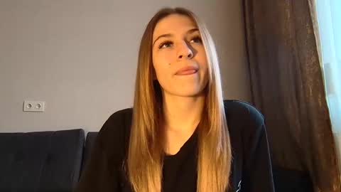 Kate only online show from February 10, 11:25 am