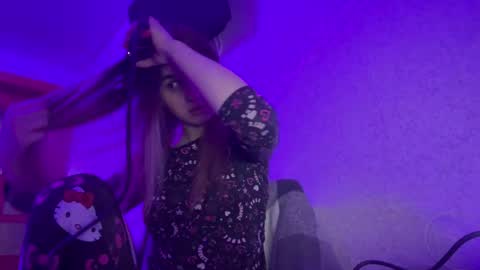 ELA online show from February 1, 7:56 pm