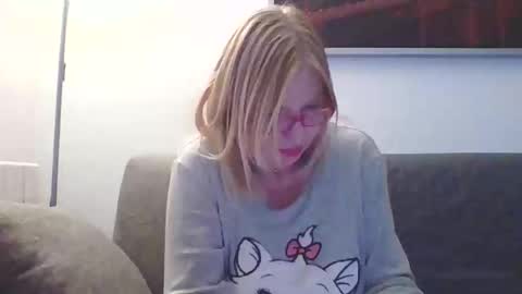 Marlyn online show from December 29, 10:47 pm