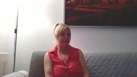 Marlyn online show from October 10, 9:31 pm