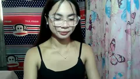 loving_rhean online show from May 22, 3:26 am