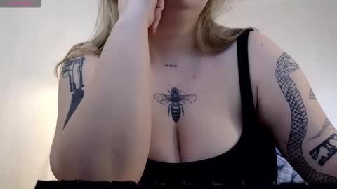 Call me Aphrodite online show from February 4, 7:33 am