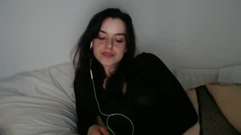 luana online show from November 28, 10:46 pm