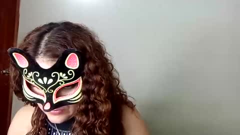 luanapowerful online show from January 11, 1:16 am