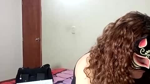 luanapowerful online show from January 21, 2:33 am