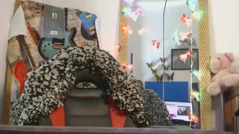 luanna837 online show from October 12, 2:03 am