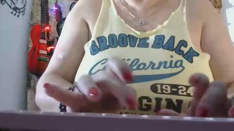 luanna837 online show from April 19, 2:00 am