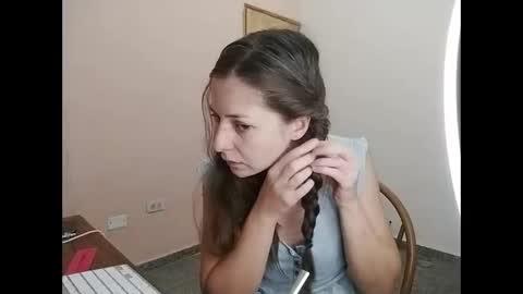 lucecitafantasy online show from February 25, 10:53 pm