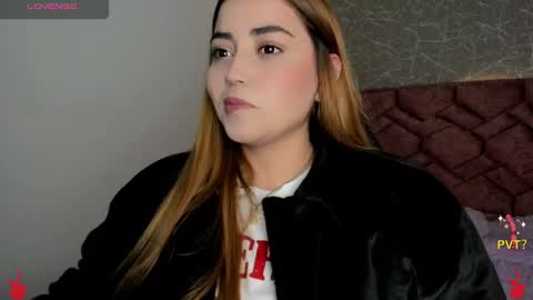 lucia star  online show from December 27, 5:05 pm