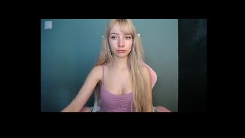 Lucy online show from April 18, 12:29 pm