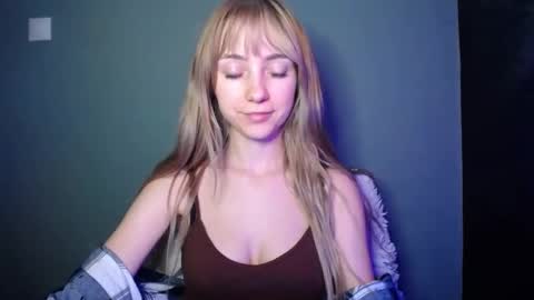 Lucy online show from February 2, 7:46 pm