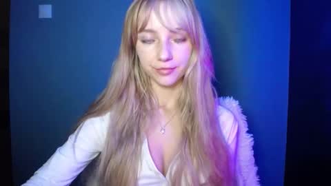 Lucy online show from October 8, 7:07 pm