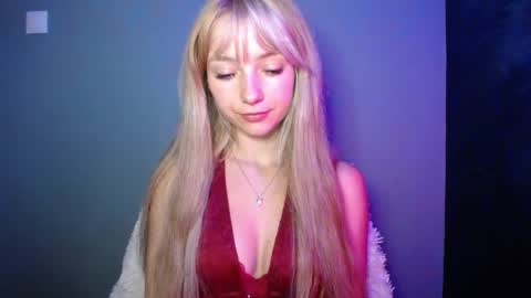 Lucy online show from September 15, 6:43 am