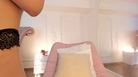 Luciana online show from October 11, 9:50 pm