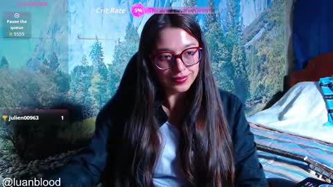 Lucy online show from January 8, 9:08 pm