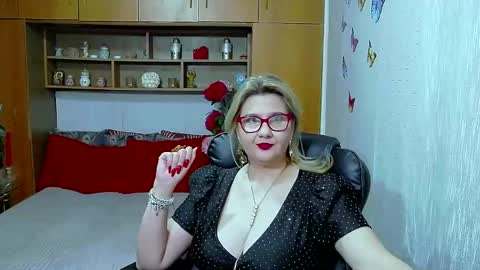 Lucille Fenly online show from March 14, 12:11 am