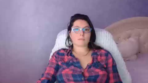 luckylinda23 online show from December 21, 12:31 pm