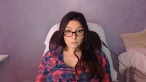 luckylinda23 online show from March 28, 3:44 pm