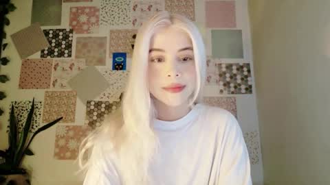 luckysapphire777 online show from February 19, 7:24 pm