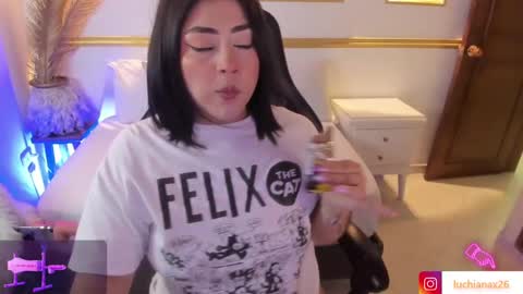 lucy online show from March 4, 2:06 am